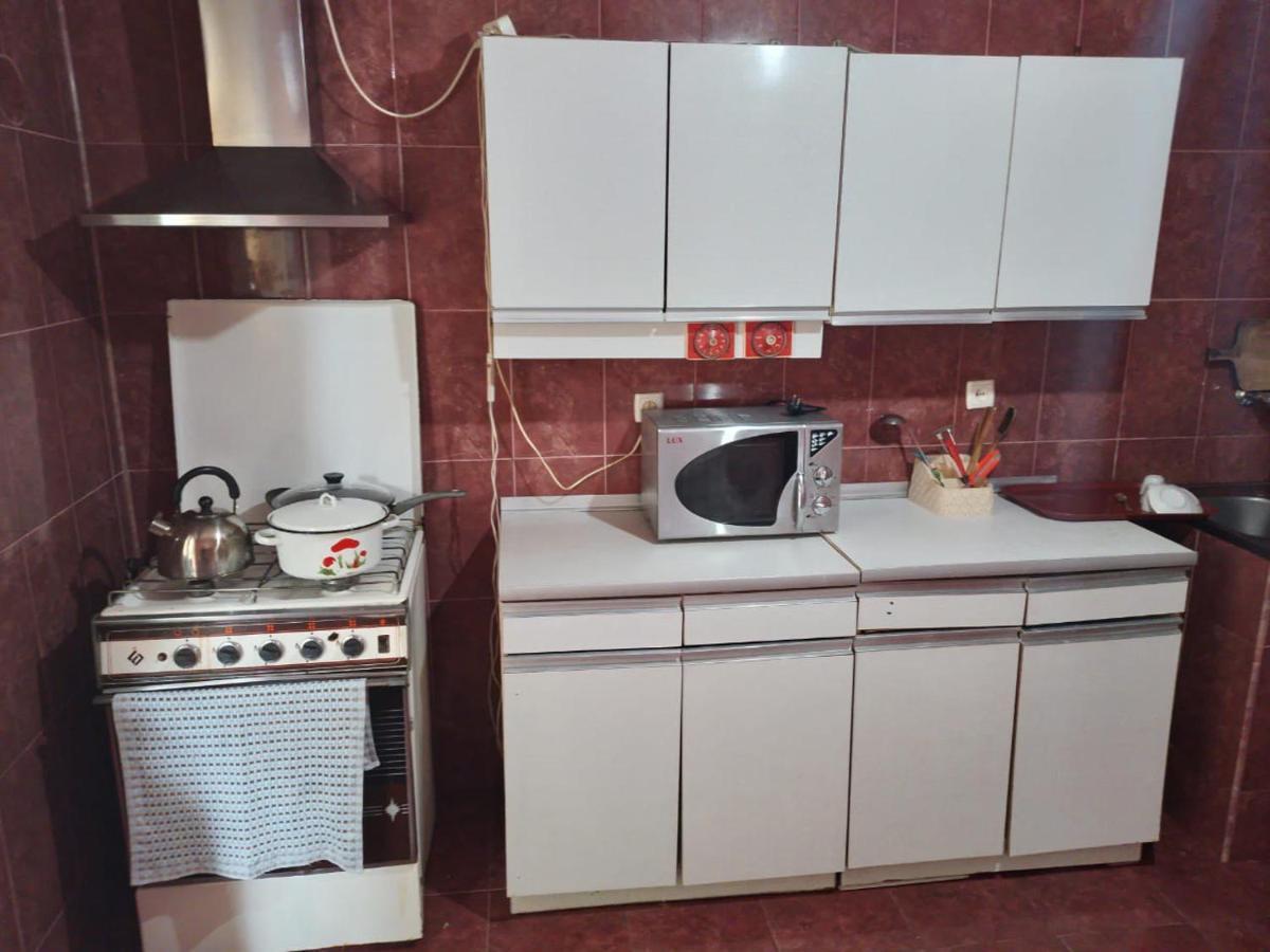 Merabi And Neli Guest House Makhinjauri Εξωτερικό φωτογραφία